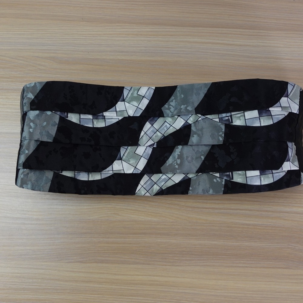 Brandon Michael Mens Cummerbund Tuxedo Pleated Formal Abstract Camo Black USA